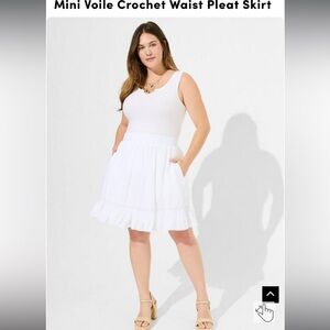 NWT Torrid Mini Voile Crochet Waist Pleat Skirt - Bright White Size 1